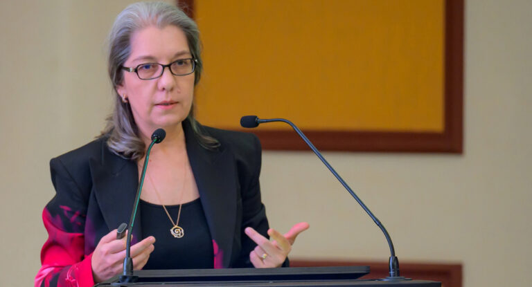 Prof. Dr. Elvira Bratila