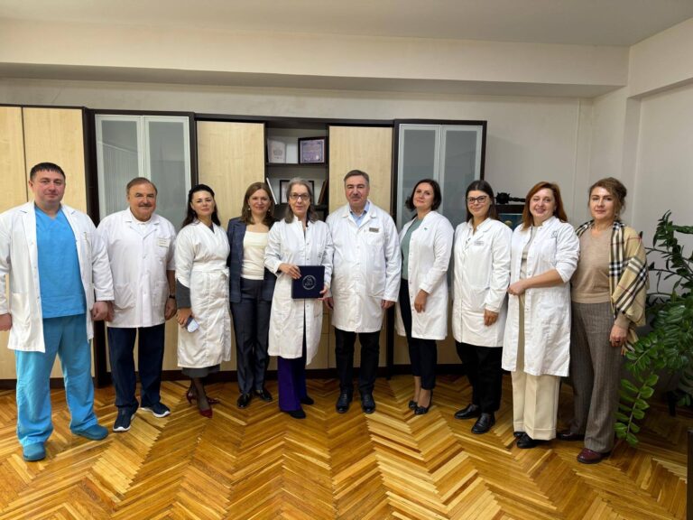 Vizită la Institutul Mamei și Copilului din Chișinău